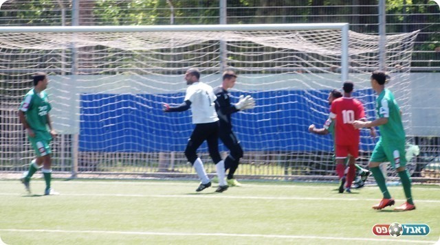 בסוף נגמר תיקו. הכדור של אליהו ברשת. 