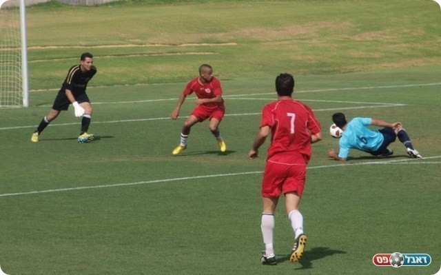 המצב היחיד של מרמורק במחצית הראשונה. קופרלי מחלץ.