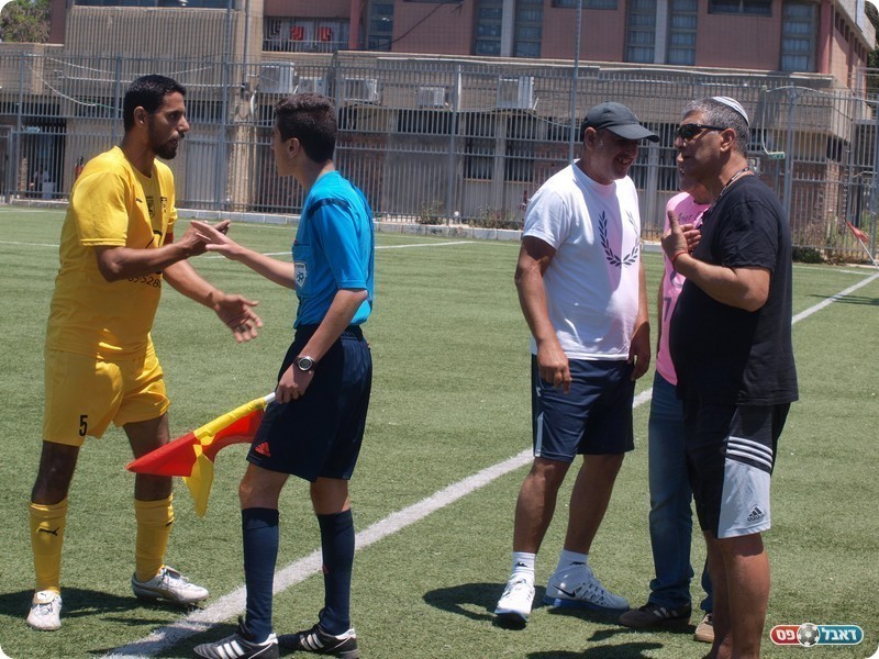 בני משה ואנשי בית"ר מתלוננים לקוון (אלון יהודיוף)