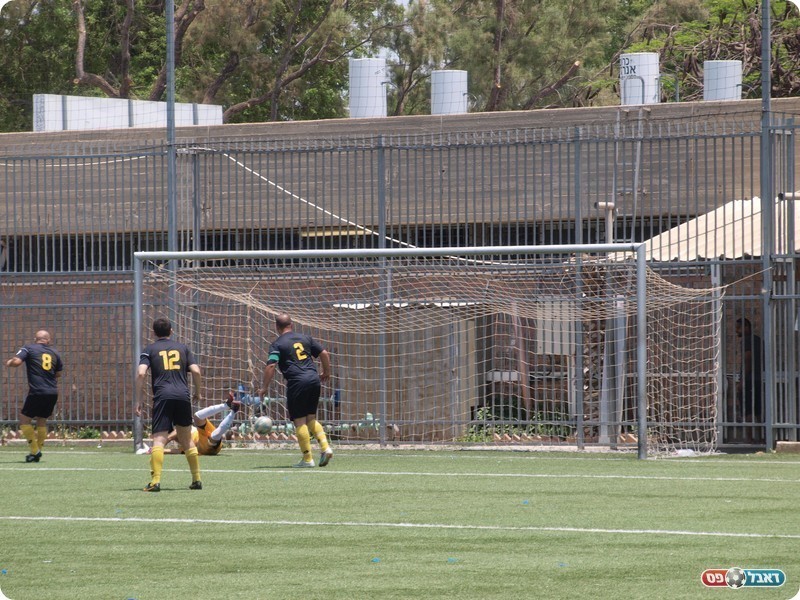 עלו ראשונים על הלוח. השער של סמואל (אלון יהודיוף)