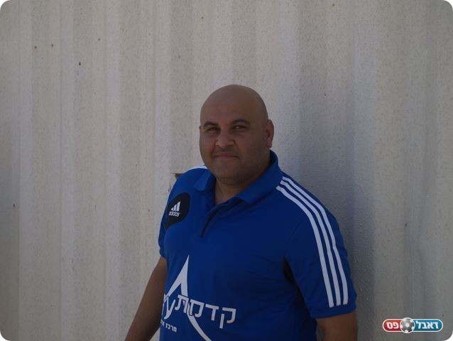 מכיר היטב את כדורגל החופים. ספיר (צילום: מוחמד חאדר אניס)