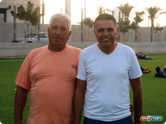 קיבל את המושכות. מאיר אברג'יל (מימין) עם מרק שימול.