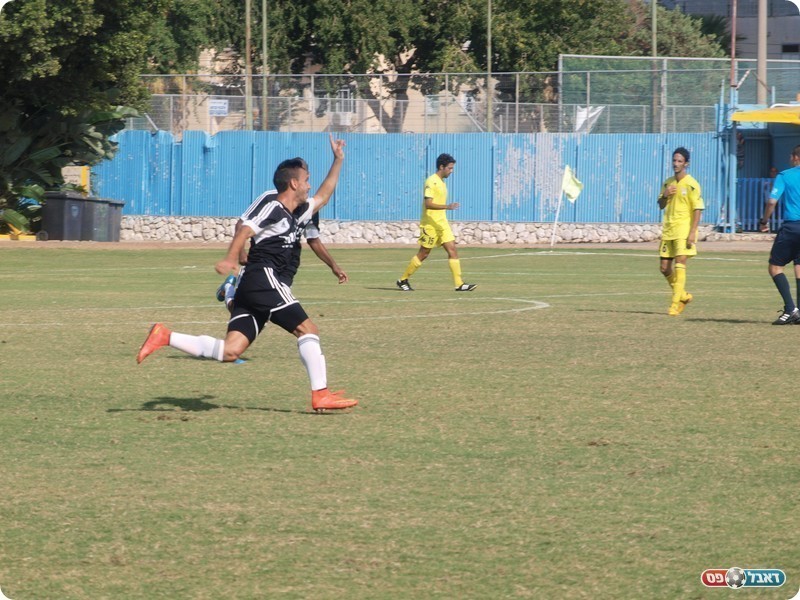 סימנה חוגג את היתרון