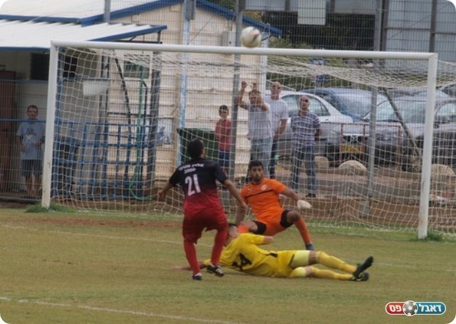הזדמנות גדולה. חדד נבלם ע"י מזרחי. 