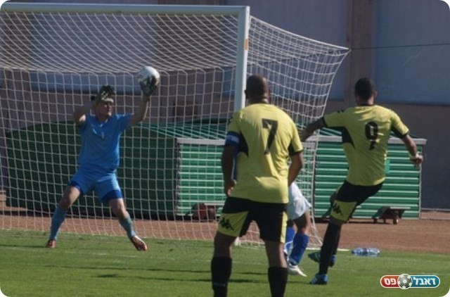 ואלייב (מספר 9) שוב כובש. 