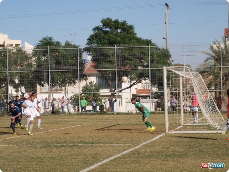 גם ועקנין מחמיץ (אלון יהודיוף)