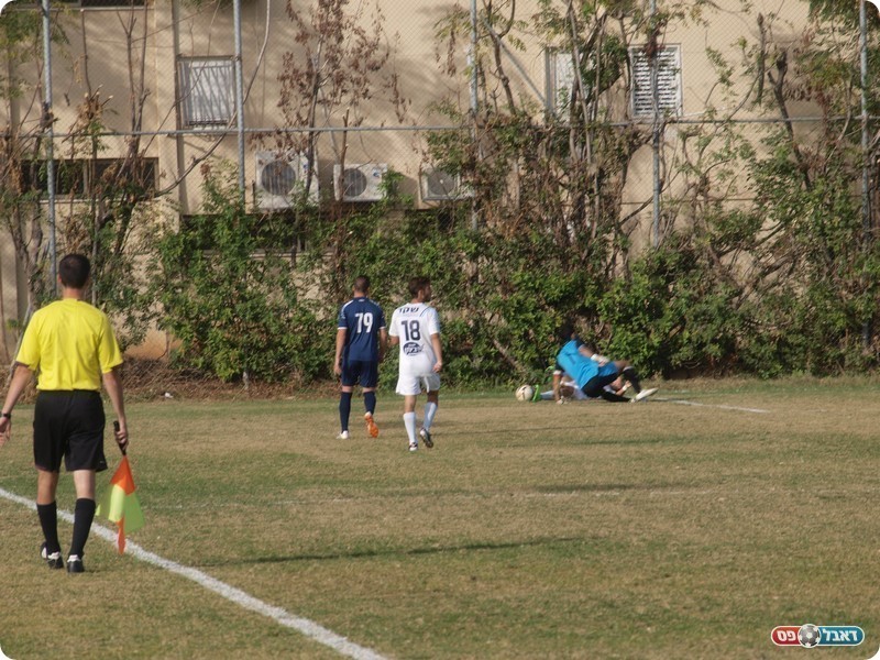 גורמזנו VS אנגלשטיין טייק 3. השוער מכשיל את החלוץ (אלון יהודיוף)