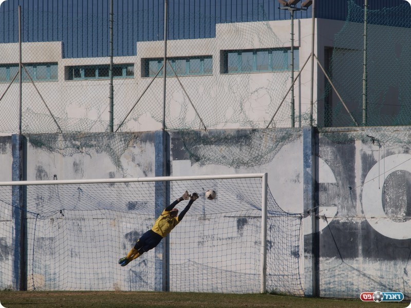 איזה גול. בויטר נכנע לכדור של לוגסי (אלון יהודיוף)