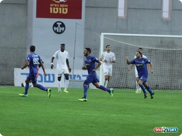 ורץ לחגוג (צילום: קובי רוזן)