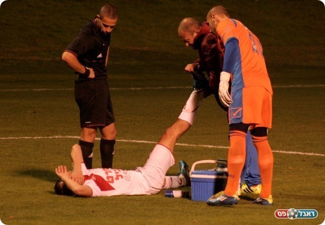 מתיחה חזקה בלבד. טהא מקבל טיפול 