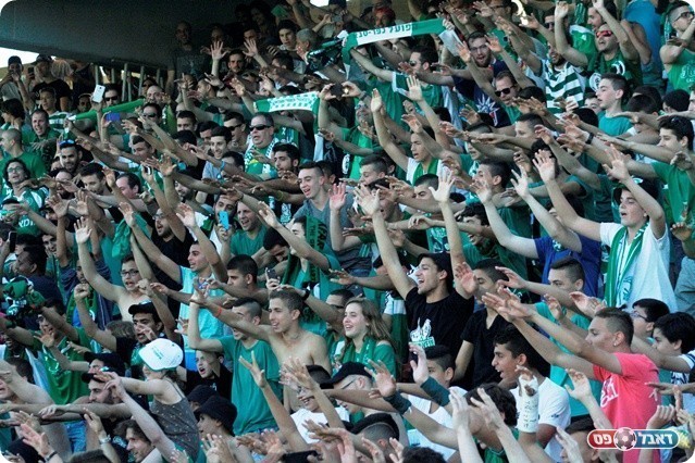 יצא מגדרו. היציע של כפ"ס