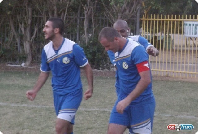 המלך של מעלות. טל חוגג את השני שלו (צילום: אבי פפיס)