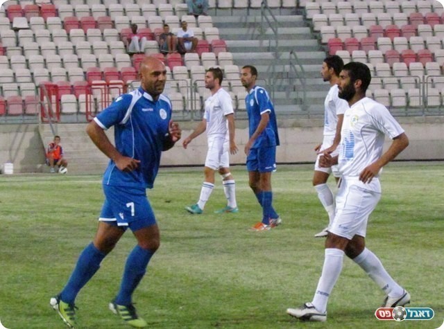 בישול לשער ההיסטורי של עפולה. סימן טוב (בכחול) ונגר 