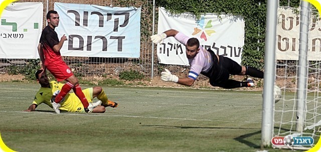 הכדור ברשת, גול מרהיב (לירן דורף)