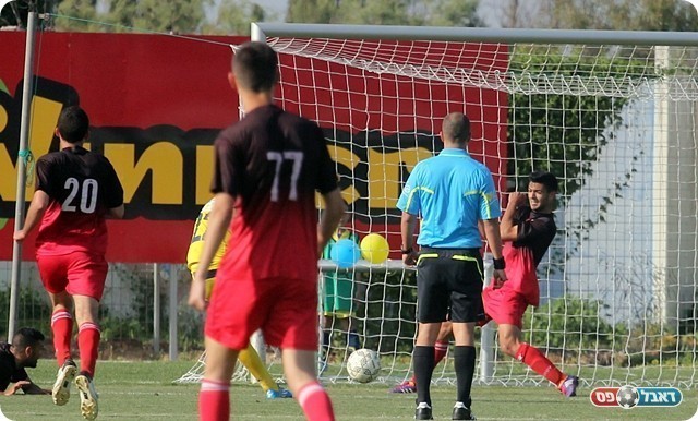 ממן מציל גול בטוח מקו השער (לירן דורף)