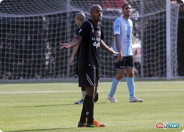 איש המשחק. יסייה (לירן דורף)