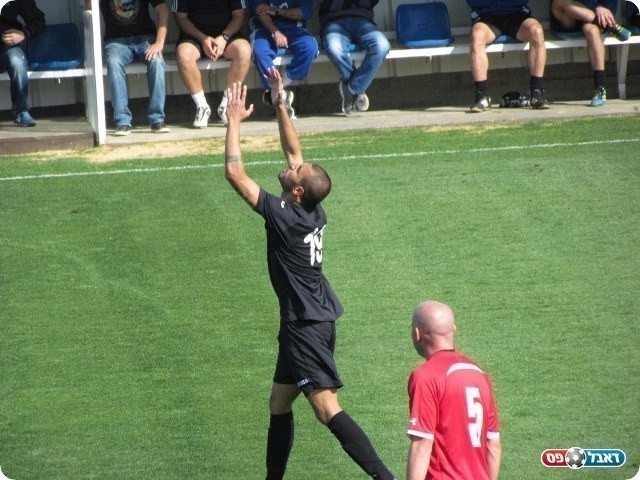 שער במשחק הבכורה בהפועל כפר כנא. עליסאת (חג'ג' רחאל)