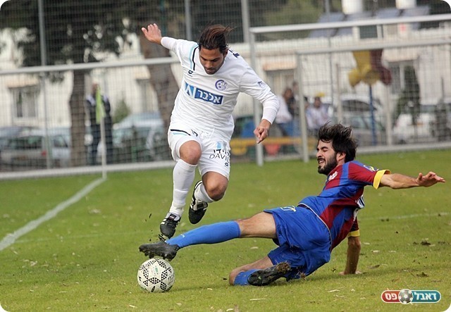 אייזנקוט מתקל את אסולין (לירן דורף)