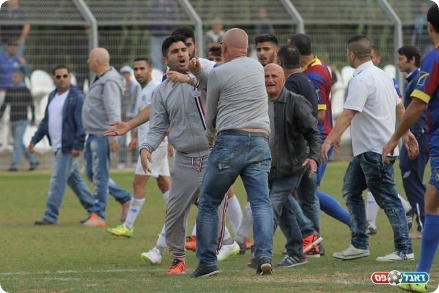 מכאן לתגרה, הדרך הייתה קצרה. אלפסי עצבני (קובי רוזן)