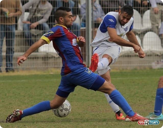 יפו השיבה מלחמה. חליפה מנסה את מזלו (קובי רוזן)