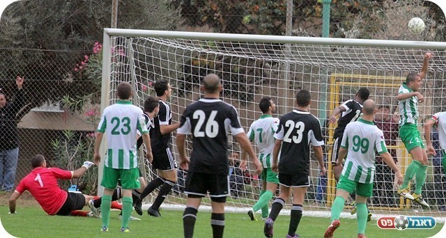 אלגרבלי מציל ביד (צילום: לירן דורף)