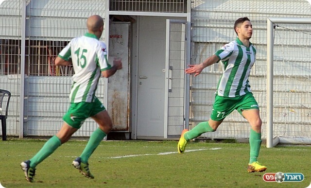 ניצחון שלישי ברציפות. הלבוס חוגג (צילום: לירן דורף)