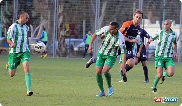 אונגר מוקף בירוק, חילוף תמוה