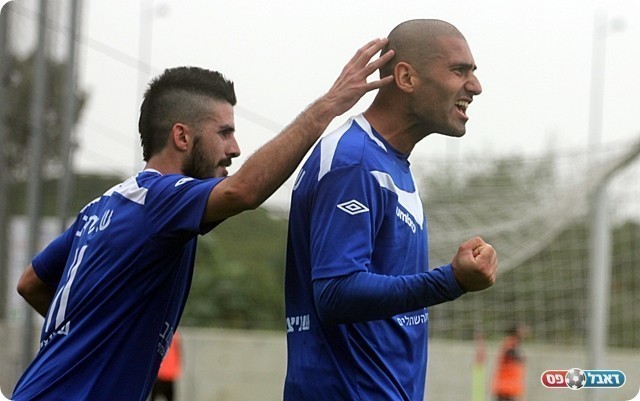 וחוגג (לירן דורף)