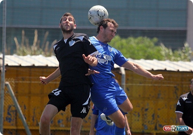 עומרי יפה ושוורץ במאבק אווירי (לירן דורף)