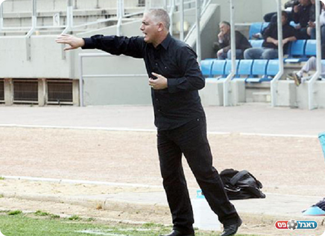 "הכתובת היתה על הקיר". פיני עייש (לירן דורף)