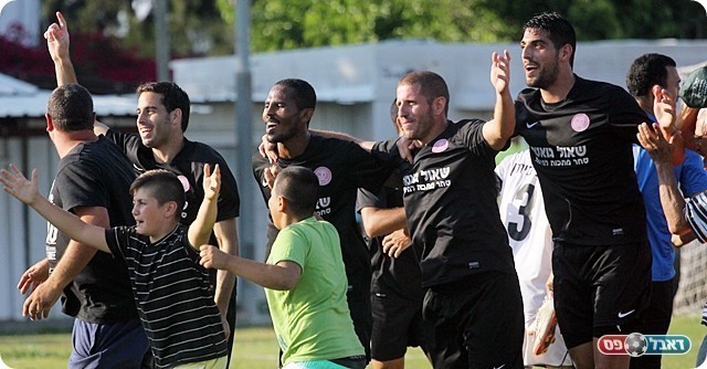 אזור חוגגת גמר (לירן דורף)