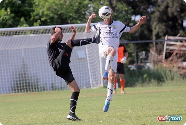 שיק וגנון במאבק (לירן דורף)