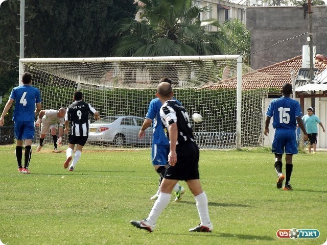 ניצל את המהירות. הראשון של סגל (צילום: אייל אורן)