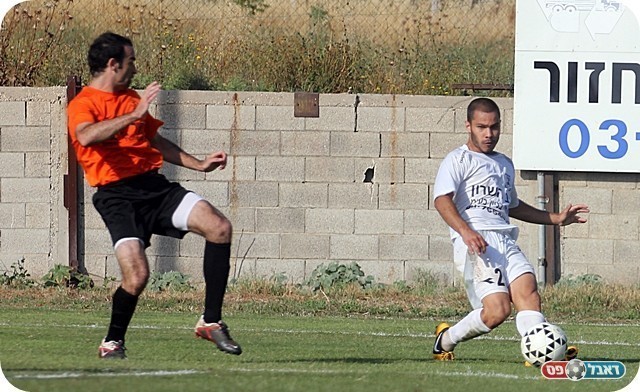 השער. ניר מבשל (לירן דורף)