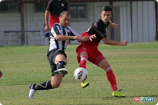 קומרקוב וגבע במאבק (לירן דורף)