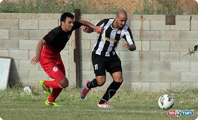 יוסי אמר (באדום), מדהים עד כמה הזכרון קצר בכדורגל שלנו (לירן דורף)