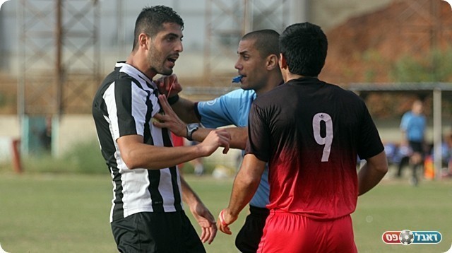 ליאני מרחיק את אמר, כהן בא להביע דעה, אדום מיותר (לירן דורף))