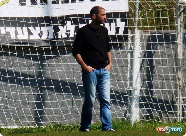 תלבושת תואמת. אדיר (אלי שמואלי)