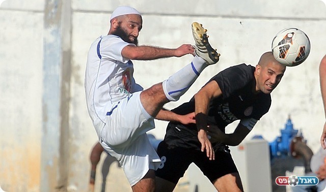 כהן צדק מרחף על זכריה (צילום: לירן דורף)