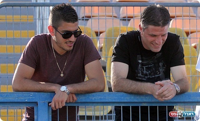 שי אהרון ועידן שמש שחקני קטמון, הגיעו לתמוך בזדה (לירן דורף)