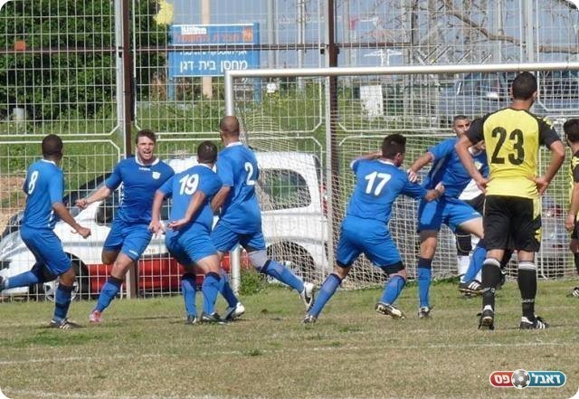 שלא כובשים - סופגים. בית דגן חוגגת (צילום: אלי שמואלי)