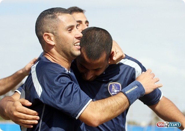 השאר כבר היסטוריה. מגול חוגג שער במשחק העלייה עם נתיבות (צילום: לירן דורף) 