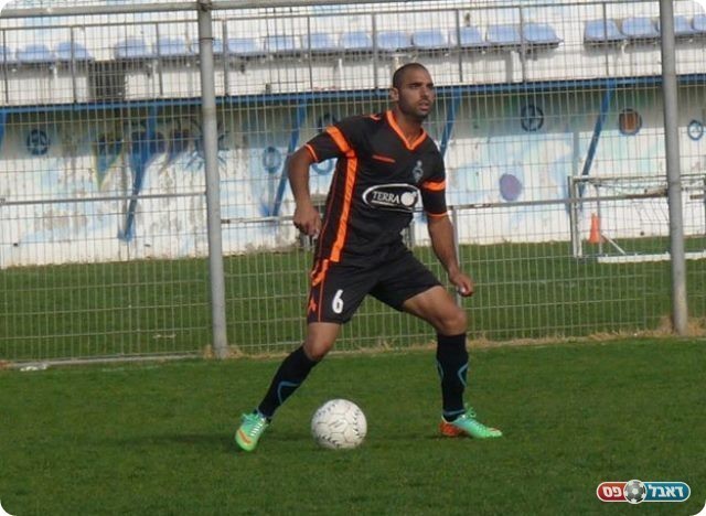 חסר מאד בהגנה. מחפוד (אלי שמואלי)