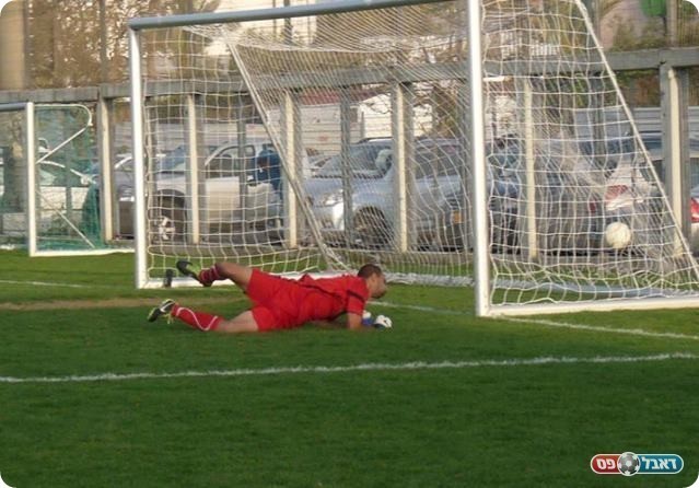 ר"ג ניצלה היתרון המספרי. שרון נכנע (אלי שמואלי)