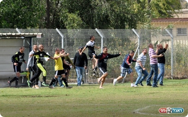 יחגוג עלייה ? הספסל של שדרות (צילום: אורי גבאי)