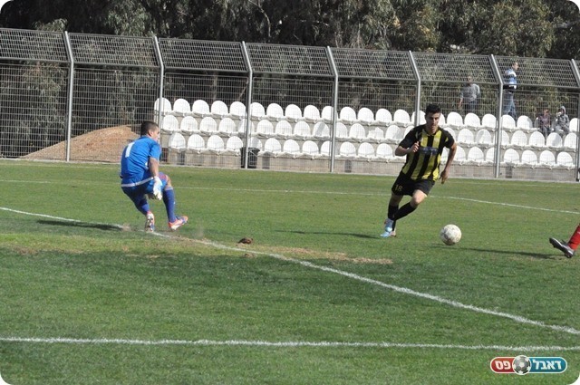 הייתה קרובה יותר לרביעי. אמיר דיין מול ילון (צילום: מוחמד חאדר אניס)