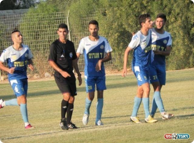 בתור קבוצה נראית טוב. שחקני ב"ש חוגגים את השער מול ק. גת (צילום: ולדי מויסייב)