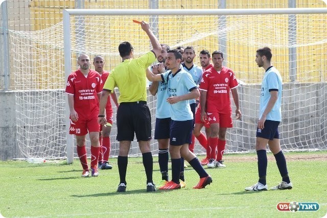 הפעם האדום היה מוצדק. פרץ מורחק (עבדאללה אזברגה)