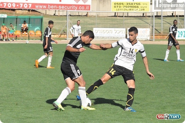 פנדל לא היה. שני עוצר את ללוז (חאדר אניס)