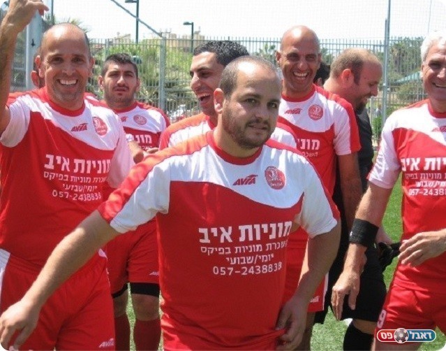 למרות ההפסד, עדיין בתמונה. שחקני נווה גולן (צילום: אלי שמואלי)